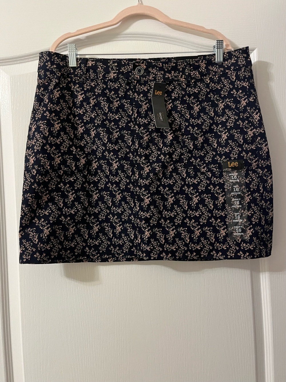 NWT Lee Navy Blue Floral Skort size 16